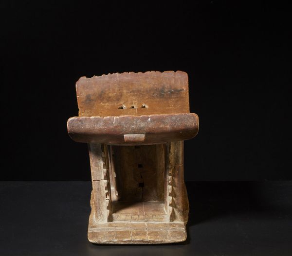Ashanti - Ghana : Sedile Mma gwa.Legno duro a patina chiara.Difetti, restauri, pigmento e segni d'uso.  - Asta Asta 365 | ARTE AFRICANA, OCEANICA E DELLE AMERICHE - ARTE AFRICANA Tradizionale - Associazione Nazionale - Case d'Asta italiane
