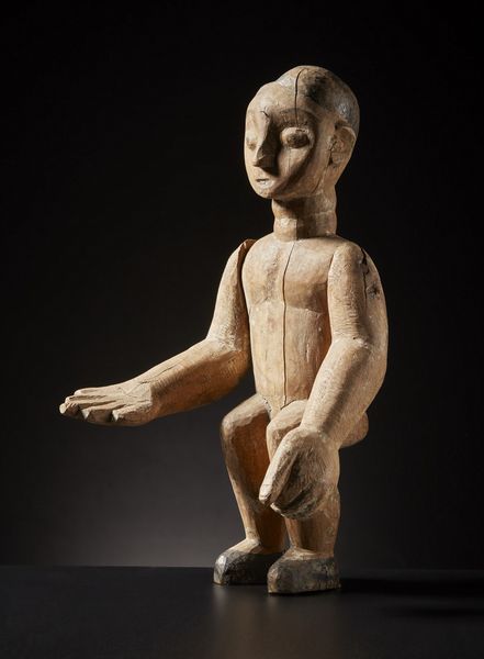 Ewe - Ghana : Scultura antropomorfa. legno duro a patina naturale, chiodi, pigmento nero.Segni d'uso.  - Asta Asta 365 | ARTE AFRICANA, OCEANICA E DELLE AMERICHE - ARTE AFRICANA Tradizionale - Associazione Nazionale - Case d'Asta italiane