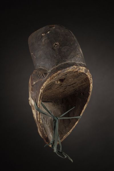 Punu - Gabon, Regione del fiume Ngouni : Maschera Mukudj.Legno tenero a patina naturale, caolino e pigmenti.Mancanze e segni d'uso.  - Asta Asta 365 | ARTE AFRICANA, OCEANICA E DELLE AMERICHE - ARTE AFRICANA Tradizionale - Associazione Nazionale - Case d'Asta italiane