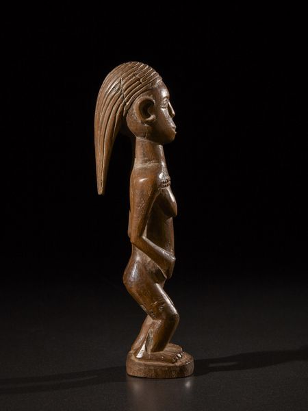 Tabwa - Repubblica Democratica del Congo : Figura femminile.Legno duro a patina lucida.Segni d'uso.  - Asta Asta 365 | ARTE AFRICANA, OCEANICA E DELLE AMERICHE - ARTE AFRICANA Tradizionale - Associazione Nazionale - Case d'Asta italiane