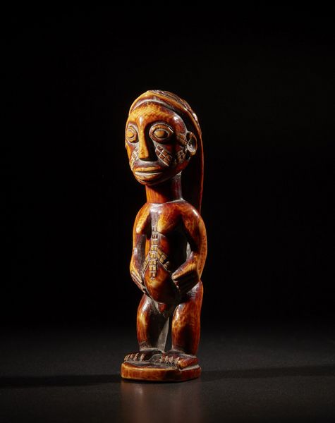 Tabwa - Repubblica Democratica del Congo : Scultura di antenata.Avorio.Segni d'uso.  - Asta Asta 365 | ARTE AFRICANA, OCEANICA E DELLE AMERICHE - ARTE AFRICANA Tradizionale - Associazione Nazionale - Case d'Asta italiane