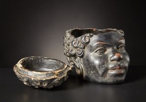 AUTORE NON IDENTIFICATO : Tabacchiera.Francia,  fine  '800.Terracotta e pigmenti.Piccoli difetti.  - Asta Asta 365 | ARTE AFRICANA, OCEANICA E DELLE AMERICHE - ARTE AFRICANA Tradizionale - Associazione Nazionale - Case d'Asta italiane