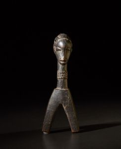 Guro - Costa d'Avorio - Puleggia da  telaio.Legno duro a patina scura.Segni d'uso.