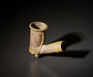 Arte africana - Fornello da pipa.Ferro e ottone.Segni d'uso.