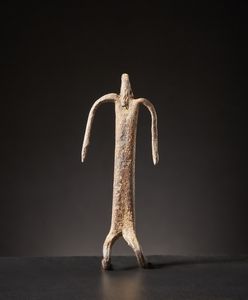 Dogon - Mali : Figura rituale.Ferro.Segni d'uso.  - Asta Asta 365 | ARTE AFRICANA, OCEANICA E DELLE AMERICHE - ARTE AFRICANA Tradizionale - Associazione Nazionale - Case d'Asta italiane
