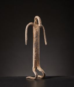 Dogon - Mali : Figura rituale.Ferro.Segni d'uso.  - Asta Asta 365 | ARTE AFRICANA, OCEANICA E DELLE AMERICHE - ARTE AFRICANA Tradizionale - Associazione Nazionale - Case d'Asta italiane