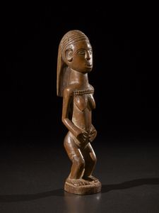 Tabwa - Repubblica Democratica del Congo - Figura femminile.Legno duro a patina lucida.Segni d'uso.
