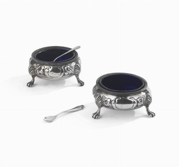 COPPIA DI SALIERE, LONDRA, 1861  - Asta Argenti italiani ed europei - Associazione Nazionale - Case d'Asta italiane