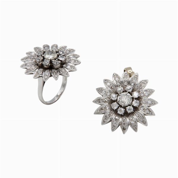 1880 ca, Ciondolo e anello con diamanti  - Asta Asta 102 - Gioielli, Orologi e Argenti - Associazione Nazionale - Case d'Asta italiane