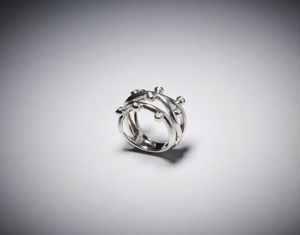 CHIMENTO : Anello serie ''Catena'' in oro bianco 750/1000  con diamanti bianchi taglio a brillante ct. 0,54  firmato ''Chimento''.  - Asta Asta 366 | GIOIELLI - OROLOGI - Giunonicae Online - Associazione Nazionale - Case d'Asta italiane