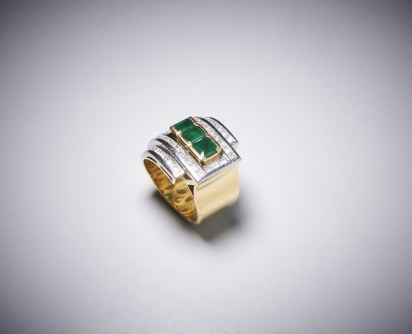 . : Anello in oro giallo ''a fascia'' con smeraldi e diamanti.  - Asta Asta 366 | GIOIELLI - OROLOGI - Giunonicae Online - Associazione Nazionale - Case d'Asta italiane