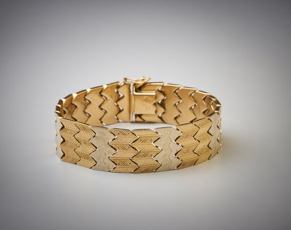 . : Bracciale semirigido  con segmenti geometrici in oro bianco giallo e rosa 750/1000  - Asta Asta 366 | GIOIELLI - OROLOGI - Giunonicae Online - Associazione Nazionale - Case d'Asta italiane