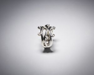 CHIMENTO : Anello serie ''Catena'' in oro bianco 750/1000  con diamanti bianchi taglio a brillante ct. 0,54  firmato ''Chimento''.  - Asta Asta 366 | GIOIELLI - OROLOGI - Giunonicae Online - Associazione Nazionale - Case d'Asta italiane