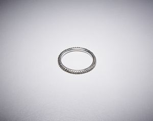 . : Fedina a tutto giro in oro bianco 750/1000  e diamanti banchi taglio a brillante.  - Asta Asta 366 | GIOIELLI - OROLOGI - Giunonicae Online - Associazione Nazionale - Case d'Asta italiane