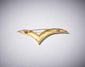TIFFANY : Spilla a forma di gabbiano in oro giallo 750/1000.  - Asta Asta 366 | GIOIELLI - OROLOGI - Giunonicae Online - Associazione Nazionale - Case d'Asta italiane
