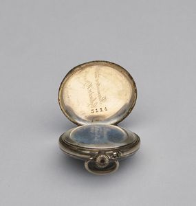 Lotto composto da due  orologi da tasca con cassa rotonda in argento 800.  - Asta Asta 366 | GIOIELLI - OROLOGI - Giunonicae Online - Associazione Nazionale - Case d'Asta italiane