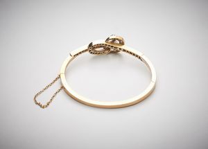 . : Bracciale rigido a manetta in oro giallo 750/1000 con diamanti taglio antico di circa 3,50 ct.  - Asta Asta 366 | GIOIELLI - OROLOGI - Giunonicae Online - Associazione Nazionale - Case d'Asta italiane