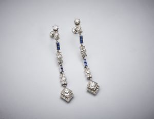 . - Orecchini in oro bianco 750/1000 con diamanti taglio vecchio di circa 1,90 carati e diamanti taglio a  brillante di circa 0,60 carati  e zaffiri blu carr.
