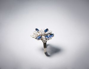 . : Anello in oro  bianco con diamanti bianchi ct.:1,00 circa e navette di zaffiri ct: 1,70  - Asta Asta 366 | GIOIELLI - OROLOGI - Giunonicae Online - Associazione Nazionale - Case d'Asta italiane