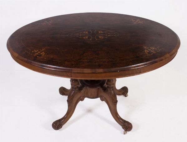 Tavolo con piano ovale lastronato in radica  - Asta Parade I - Arredi e Dipinti Antichi - Associazione Nazionale - Case d'Asta italiane