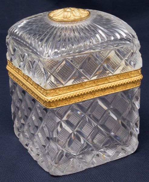 Cofanetto in cristallo molato  - Asta Parade I - Arredi e Dipinti Antichi - Associazione Nazionale - Case d'Asta italiane