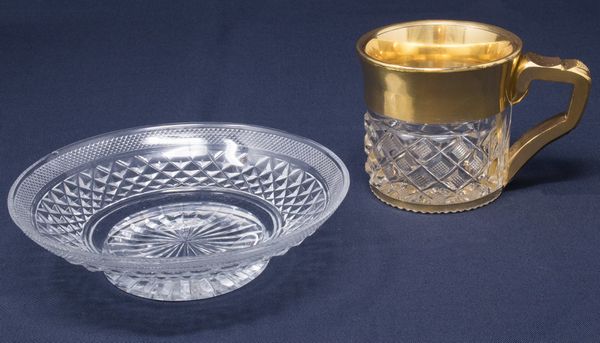 Tazzina in cristallo molato e dorato con piattino in cristallo molato  - Asta Parade I - Arredi e Dipinti Antichi - Associazione Nazionale - Case d'Asta italiane