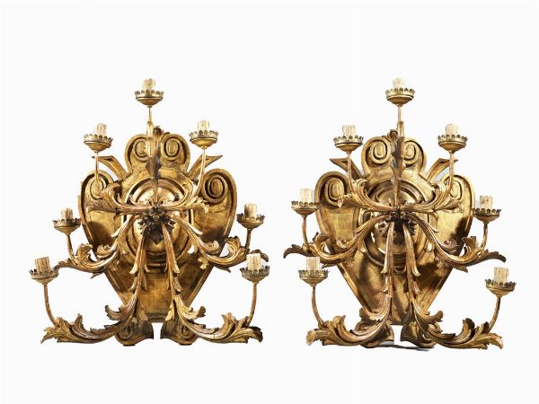 Coppia di grandi appliques in legno intagliato e dorato  - Asta Parade I - Arredi e Dipinti Antichi - Associazione Nazionale - Case d'Asta italiane