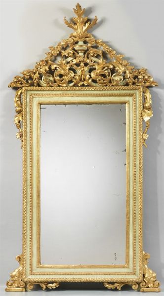 Specchiera in legno intagliato, dorato e laccato  - Asta Parade I - Arredi e Dipinti Antichi - Associazione Nazionale - Case d'Asta italiane
