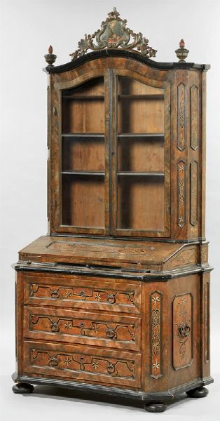 Trumeau a doppio corpo in legno laccato a noce  - Asta Parade I - Arredi e Dipinti Antichi - Associazione Nazionale - Case d'Asta italiane