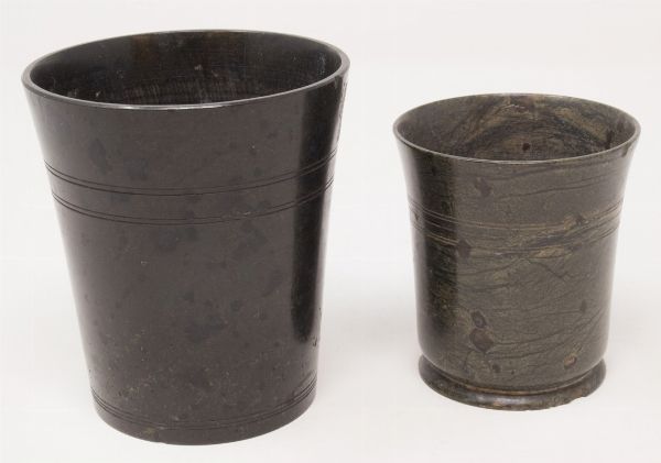 Due bicchieri da farmacia in nefrite  - Asta Parade I - Arredi e Dipinti Antichi - Associazione Nazionale - Case d'Asta italiane