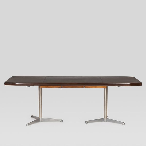 Osvaldo Borsani, prod. Tecno  - Asta Design e Arti Decorative del 900 - Associazione Nazionale - Case d'Asta italiane