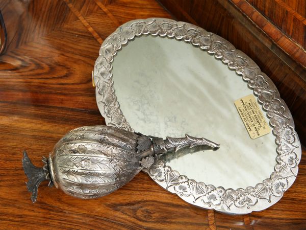 Lotto di curiosit� esotiche in argento  - Asta House Sale: La casa fiorentina di un collezionista - Associazione Nazionale - Case d'Asta italiane