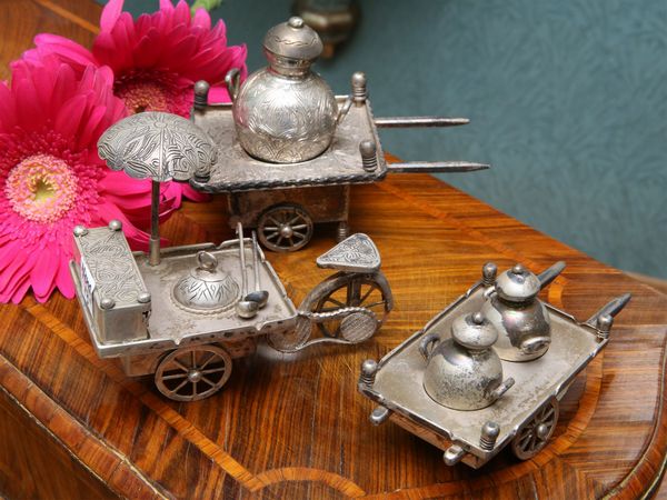 Lotto di curiosit� in argento  - Asta House Sale: La casa fiorentina di un collezionista - Associazione Nazionale - Case d'Asta italiane