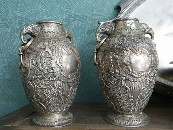 Coppia di vasi in argento 900/1000  - Asta House Sale: La casa fiorentina di un collezionista - Associazione Nazionale - Case d'Asta italiane