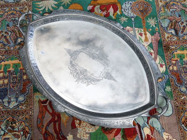 Grande guantiera in metallo argentato  - Asta House Sale: La casa fiorentina di un collezionista - Associazione Nazionale - Case d'Asta italiane