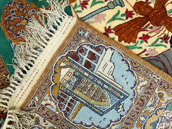 Tappeto in misto seta  - Asta House Sale: La casa fiorentina di un collezionista - Associazione Nazionale - Case d'Asta italiane