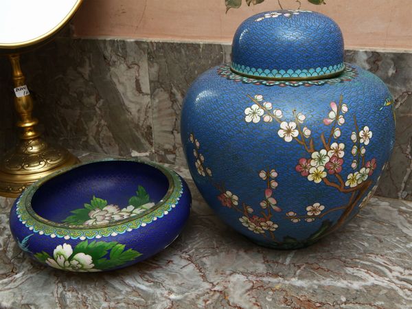 Due oggetti in smalto cloisonn�  - Asta House Sale: La casa fiorentina di un collezionista - Associazione Nazionale - Case d'Asta italiane