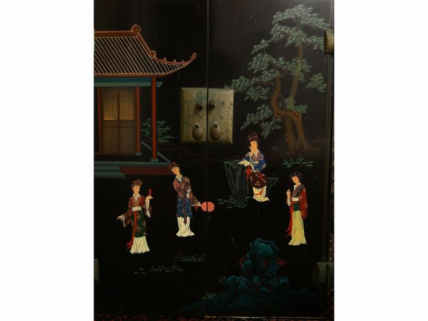 Piccolo stipo in lacca nera  - Asta House Sale: La casa fiorentina di un collezionista - Associazione Nazionale - Case d'Asta italiane