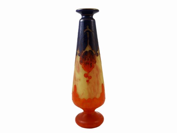 Grande vaso Le Verre Fran�ais decoro Begonias  - Asta House Sale: La casa fiorentina di un collezionista - Associazione Nazionale - Case d'Asta italiane