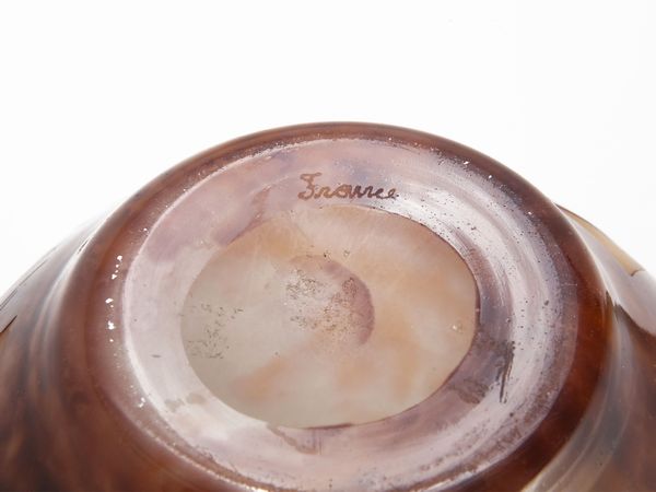 Vasetto Le Verre Fran�ais decoro Lauriers  - Asta House Sale: La casa fiorentina di un collezionista - Associazione Nazionale - Case d'Asta italiane