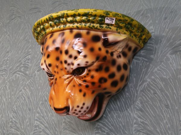 Mensola animalier in terraglia policroma di Bassano  - Asta House Sale: La casa fiorentina di un collezionista - Associazione Nazionale - Case d'Asta italiane