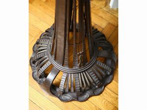 ,Paul Kiss : Piantana Art D�co in ferro battuto  - Asta House Sale: La casa fiorentina di un collezionista - Associazione Nazionale - Case d'Asta italiane