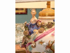 Grande vaso in porcellana policroma  - Asta House Sale: La casa fiorentina di un collezionista - Associazione Nazionale - Case d'Asta italiane