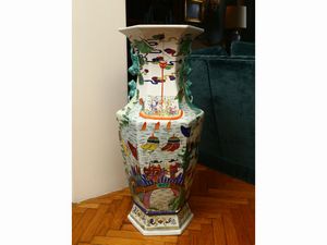 Coppia di grandi vasi in porcellana  - Asta House Sale: La casa fiorentina di un collezionista - Associazione Nazionale - Case d'Asta italiane