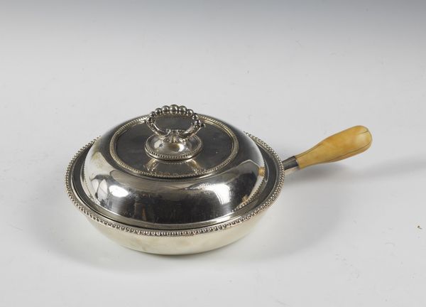 ARGENTIERE INGLESE DEL XIX-XX SECOLO : Legumiera in metallo argentato  - Asta Asta 367 | ARTE ANTICA E DEL XIX SECOLO Virtuale - Associazione Nazionale - Case d'Asta italiane