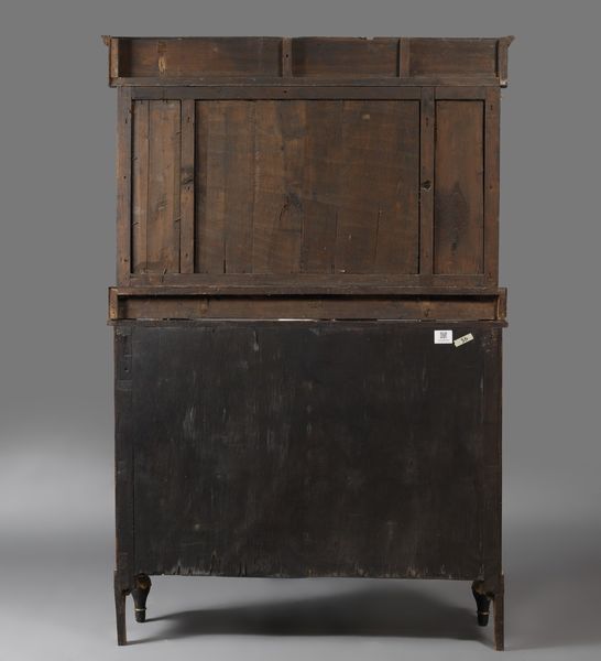 MANIFATTURA NAPOLETANA DEL XIX SECOLO : Vetrinetta Impero a due ante in vetro, decorata con bronzi dorati, con alzata a specchio e con quattro colonnine laterali in bronzo dorato  - Asta Asta 367 | ARTE ANTICA E DEL XIX SECOLO Virtuale - Associazione Nazionale - Case d'Asta italiane