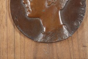 ROMAGNOLI GIOVANNI (1893 - 1976) : Lotto composto da 5 bassorilievi in bronzo raffiguranti ritratti di profilo  - Asta Asta 367 | ARTE ANTICA E DEL XIX SECOLO Virtuale - Associazione Nazionale - Case d'Asta italiane
