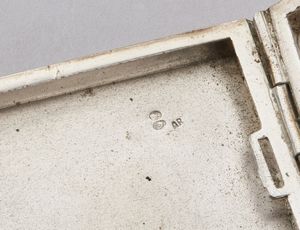 ARGENTIERE DEL XIX-XX SECOLO : Lotto composto da 8 contenitori e portasigarette in argento  - Asta Asta 367 | ARTE ANTICA E DEL XIX SECOLO Virtuale - Associazione Nazionale - Case d'Asta italiane