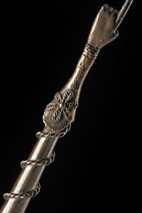 ARGENTIERE RUSSO DEL XIX SECOLO : Yad Torah con stemma imperiale russo.  - Asta Asta 367 | ARTE ANTICA E DEL XIX SECOLO Virtuale - Associazione Nazionale - Case d'Asta italiane