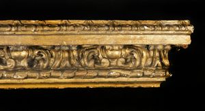 MANIFATTURA ITALIANA DEL XVIII SECOLO - Coppia di mantovane in legno scolpito e dorato